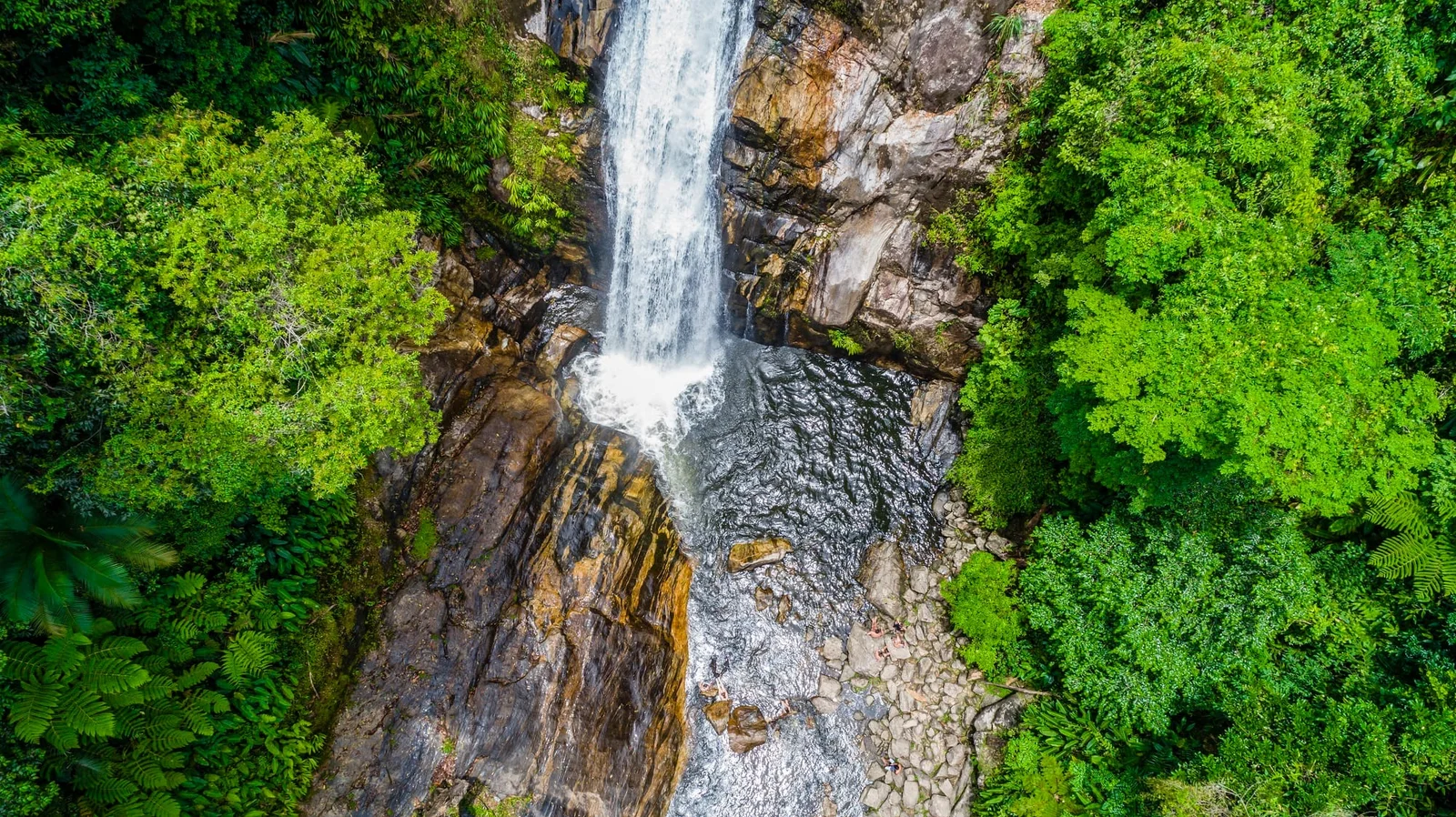 Cachoeira da Pedra Lisa - Experiências na natureza